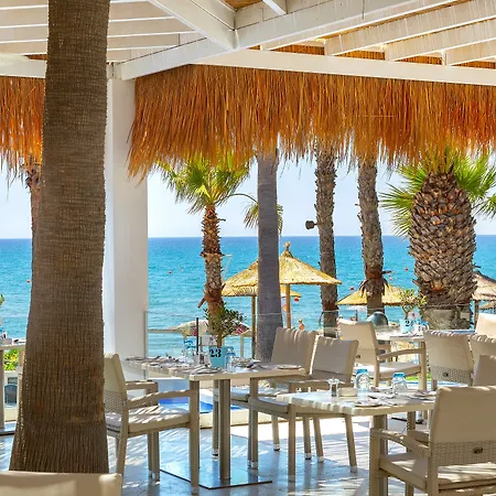 Complex The Grandresort - Limited Edition By Leonardo Limassol