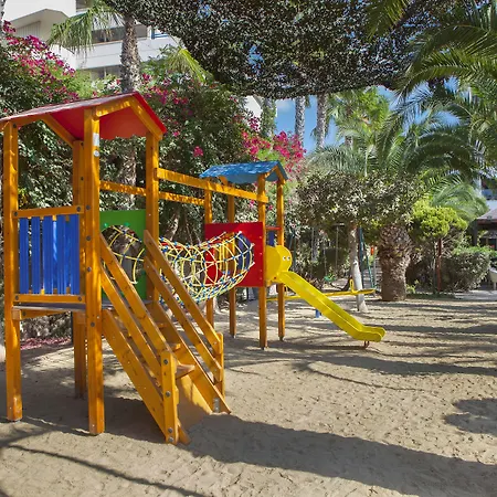 The Grandresort - Leonardo Limited Edition 5* Limassol
