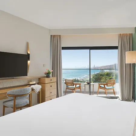 The Grandresort - Leonardo Limited Edition 5* Limassol