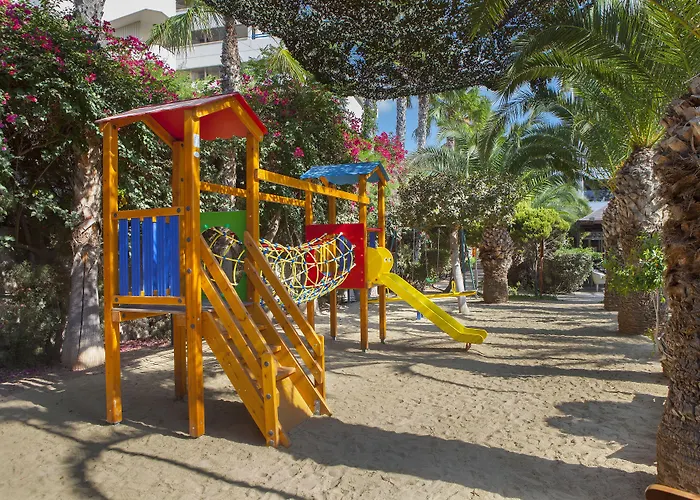 The Grandresort - Leonardo Limited Edition 5* Limasol