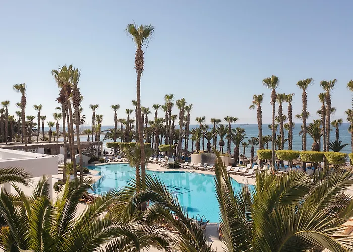 The Grandresort - Leonardo Limited Edition Resort Limasol