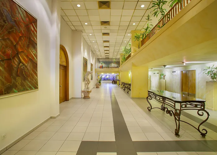 The Grandresort - Leonardo Limited Edition אתר נופש לימסול